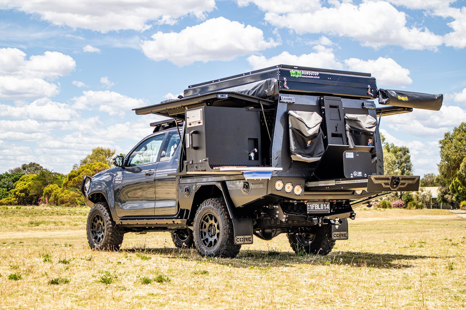 Read more about the article Toyota Hilux Extra Cab & GTU Canopy