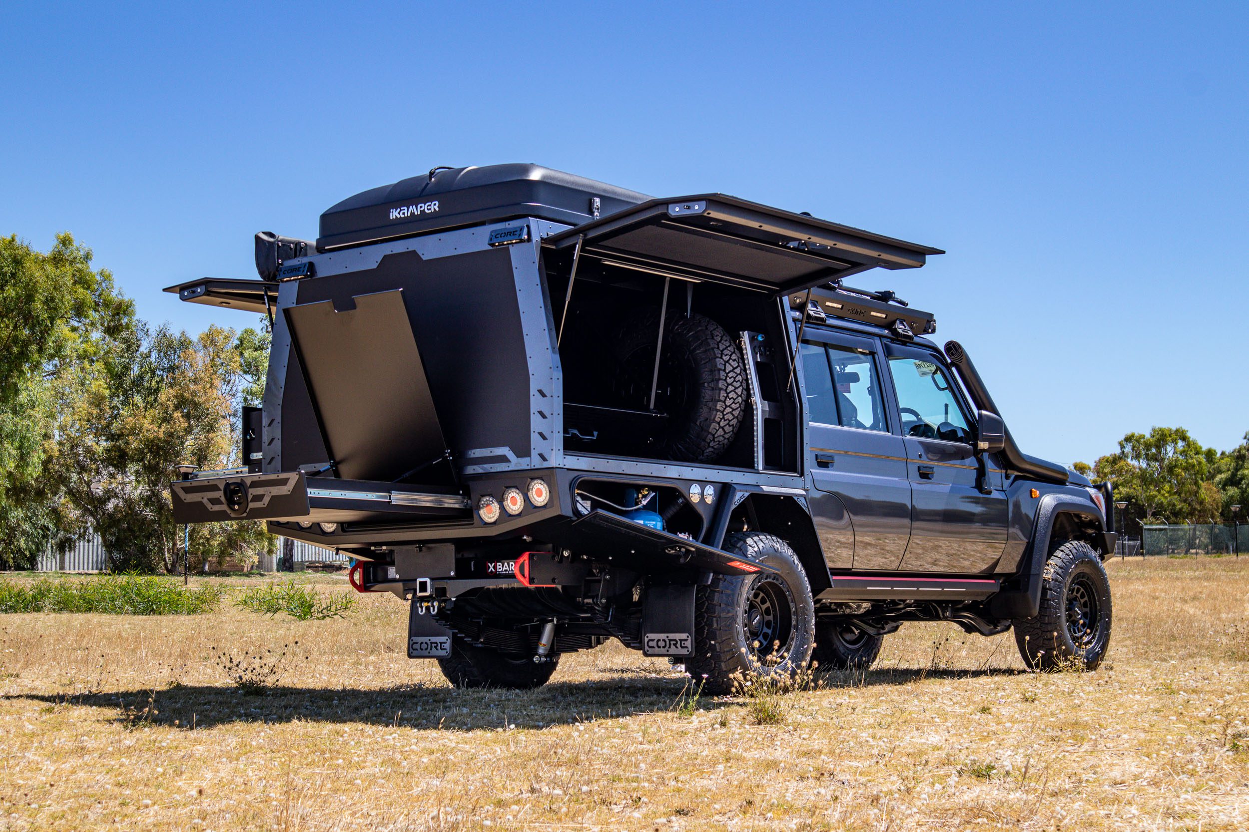 Read more about the article Epic Toyota Landcruiser 79 Series Dual Cab – GTX Canopy: Ready for Any Adventure